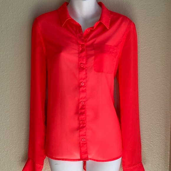 American Eagle Outfitters Tops - American Eagle pink long sleeve button up M